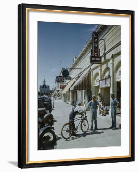 American Streets: Cottonwood Falls, Kansas-Fritz Goro-Framed Photographic Print