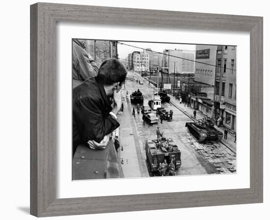 American Tanks at the Friedrichstrasse Checkpoint Crossing Through the Berlin Wall-null-Framed Photo