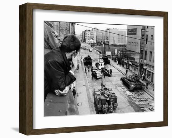 American Tanks at the Friedrichstrasse Checkpoint Crossing Through the Berlin Wall-null-Framed Photo