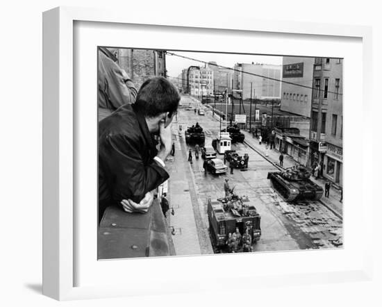 American Tanks at the Friedrichstrasse Checkpoint Crossing Through the Berlin Wall-null-Framed Photo