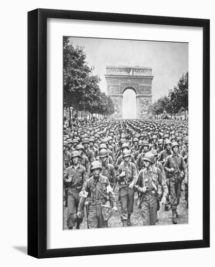 American Troops Parade Through the City, August 1944-null-Framed Photographic Print