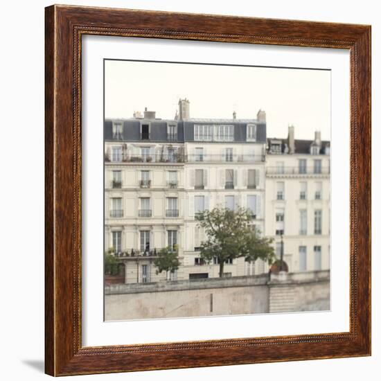 Amour de la Ville - Rue-Irene Suchocki-Framed Giclee Print