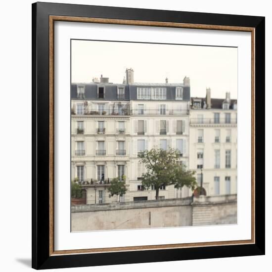 Amour de la Ville - Rue-Irene Suchocki-Framed Giclee Print