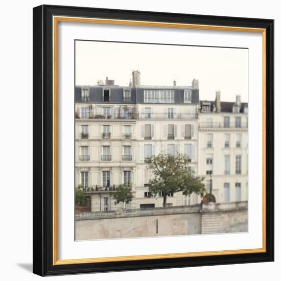Amour de la Ville - Rue-Irene Suchocki-Framed Giclee Print
