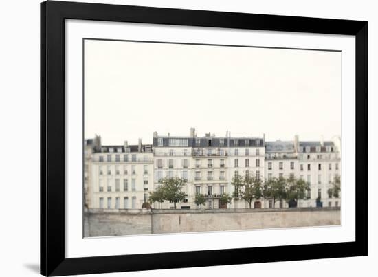 Amour de la Ville-Irene Suchocki-Framed Giclee Print