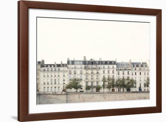 Amour de la Ville-Irene Suchocki-Framed Giclee Print