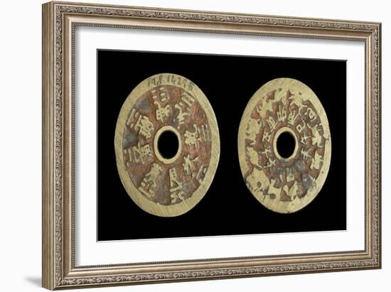 Amulette protectrice zodiacale à trigramme-null-Framed Giclee Print