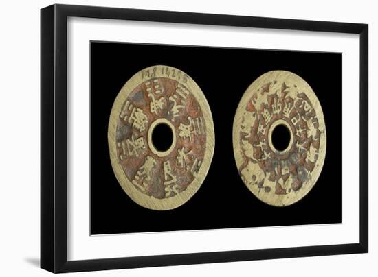 Amulette protectrice zodiacale à trigramme-null-Framed Giclee Print