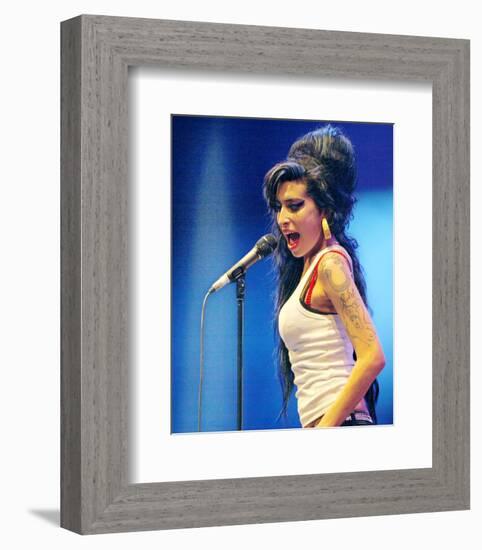 Amy Winehouse-null-Framed Photo