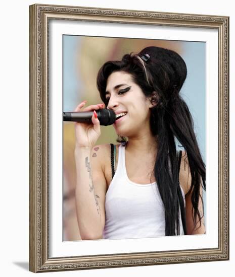 Amy Winehouse-null-Framed Photo