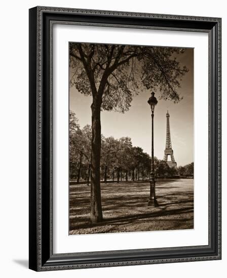 An Afternoon Stroll in Paris I-Jeff Maihara-Framed Giclee Print