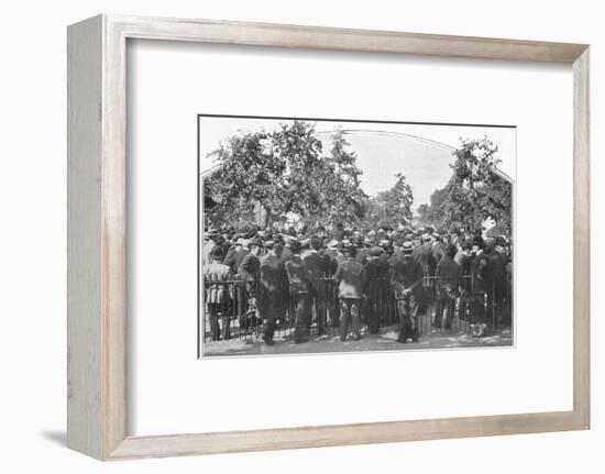 An al fresco lecture, Hyde Park, London, c1900 (1901)-Unknown-Framed Photographic Print