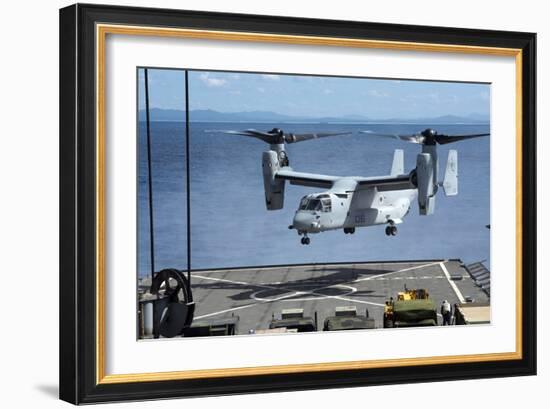 An MV-22 Osprey Lands on the Flight Deck of USS Germantown-null-Framed Photographic Print