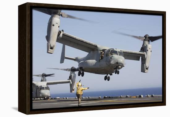 An MV-22 Osprey Takes Off from the Amphibious Assault Ship USS Kearsarge-null-Framed Premier Image Canvas