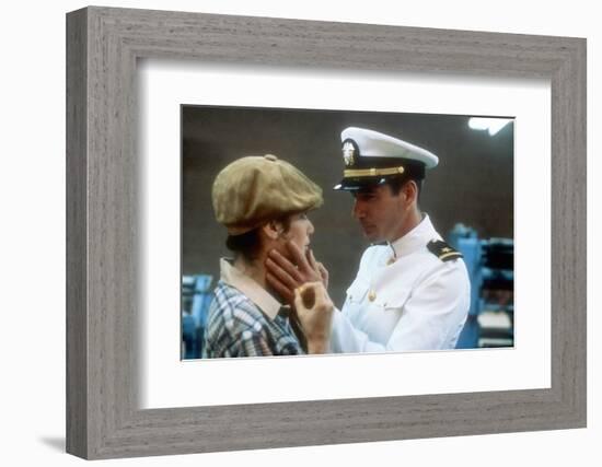 AN OFFICER AN A GENTLEMAN, 1982 DIRECTD BY TAYLOR HACKFORD with Debra Winger and Richard Gere (phot-null-Framed Photo