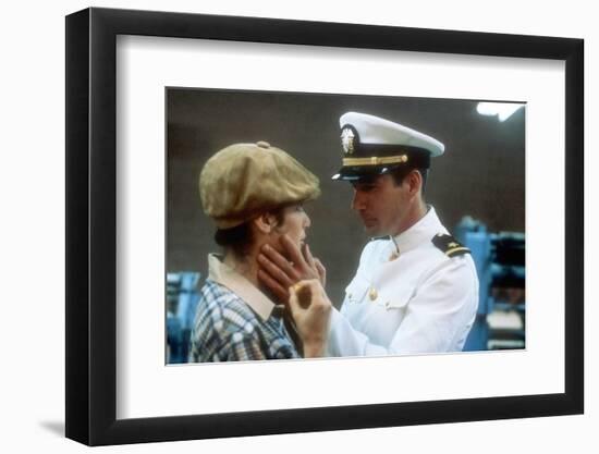 AN OFFICER AN A GENTLEMAN, 1982 DIRECTD BY TAYLOR HACKFORD with Debra Winger and Richard Gere (phot-null-Framed Photo