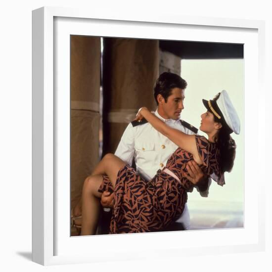 An Officer And A Gentleman, Richard Gere, Debra Winger, 1982-null-Framed Photo