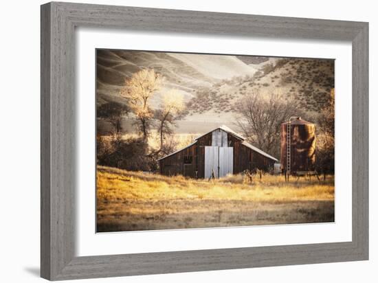 An Old Barn And Water Tank In The Early Morning Light Along Highway 25 In San Benito County-Ron Koeberer-Framed Photographic Print