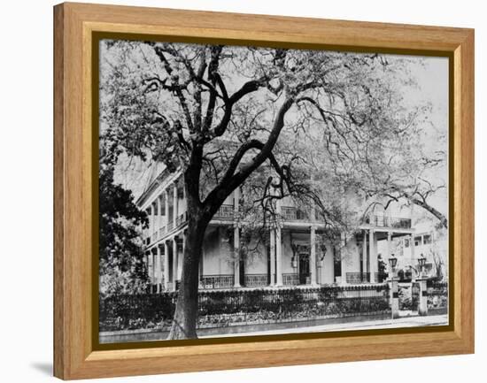 An Old Home in the Garden District of New Orleans-null-Framed Premier Image Canvas