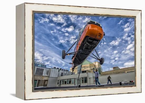 An S-58T Picks Up The Lifting Line On The Top Of A Building In Chicago, Illinois-null-Framed Premier Image Canvas