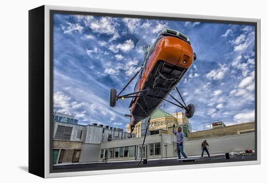 An S-58T Picks Up The Lifting Line On The Top Of A Building In Chicago, Illinois-null-Framed Premier Image Canvas