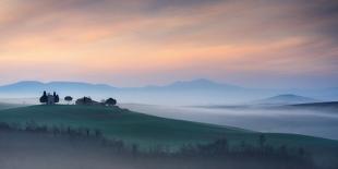 Dawn Mist in Val d’Orcia, Tuscany-Andy Mumford-Framed Photographic Print