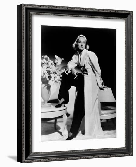 Angel, 1937-null-Framed Photographic Print