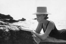 Virna Lisi Eating an Ice-Cream in Rome-Angelo Cozzi-Photographic Print