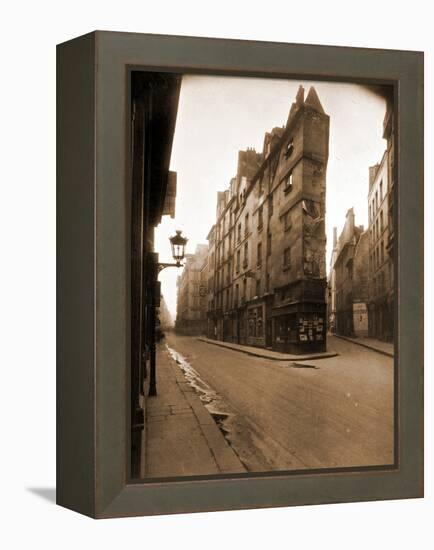 Angle des Rues de Seine et de l'E?Chaude?, 6e Arrondissement, Mai 1924-Eugène Atget-Framed Premier Image Canvas