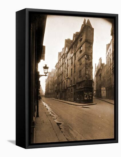 Angle des Rues de Seine et de l'E?Chaude?, 6e Arrondissement, Mai 1924-Eugène Atget-Framed Premier Image Canvas