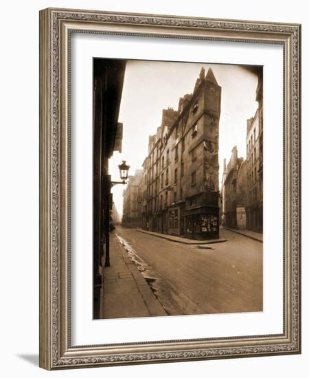 Angle des Rues de Seine et de l'E?Chaude?, 6e Arrondissement, Mai 1924-Eugène Atget-Framed Photographic Print