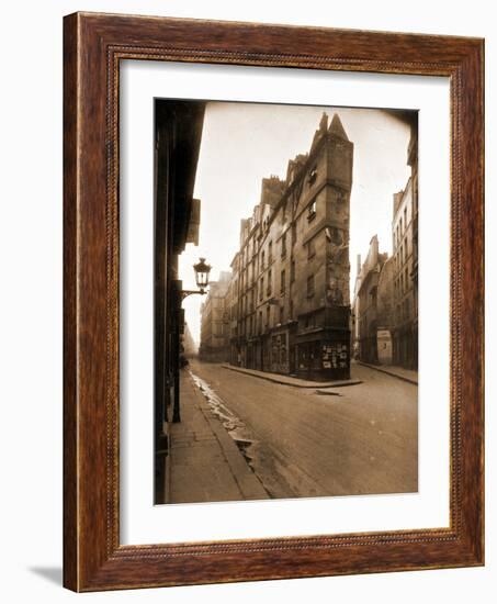 Angle des Rues de Seine et de l'E?Chaude?, 6e Arrondissement, Mai 1924-Eugène Atget-Framed Photographic Print