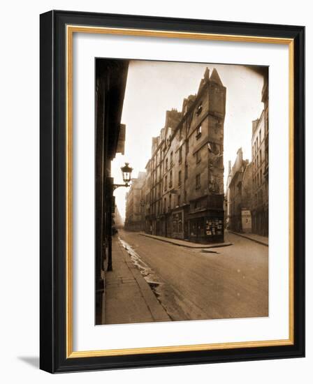 Angle des Rues de Seine et de l'E?Chaude?, 6e Arrondissement, Mai 1924-Eugène Atget-Framed Photographic Print