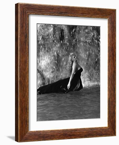 Anita Ekberg, La Dolce Vita, Federico Fellini, 1960 (b/w photo)-null-Framed Photo