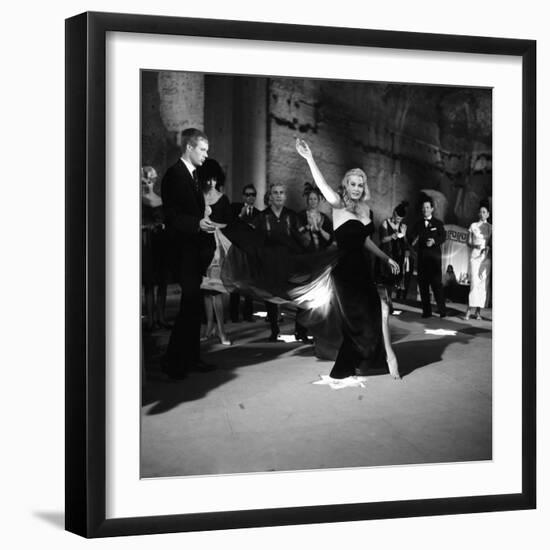 Anita Ekberg, La Dolce Vita, Federico Fellini, 1960 (b/w photo)-null-Framed Photo