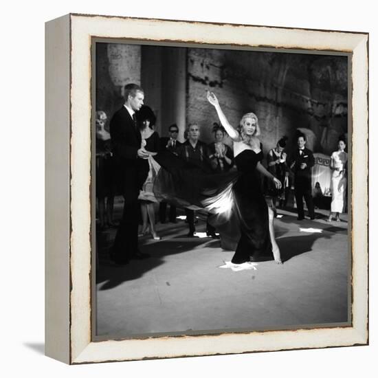 Anita Ekberg, La Dolce Vita, Federico Fellini, 1960 (b/w photo)-null-Framed Stretched Canvas