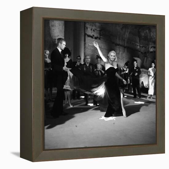 Anita Ekberg, La Dolce Vita, Federico Fellini, 1960 (b/w photo)-null-Framed Stretched Canvas