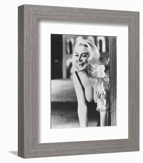 Anita Ekberg - La Dolce vita-null-Framed Photo