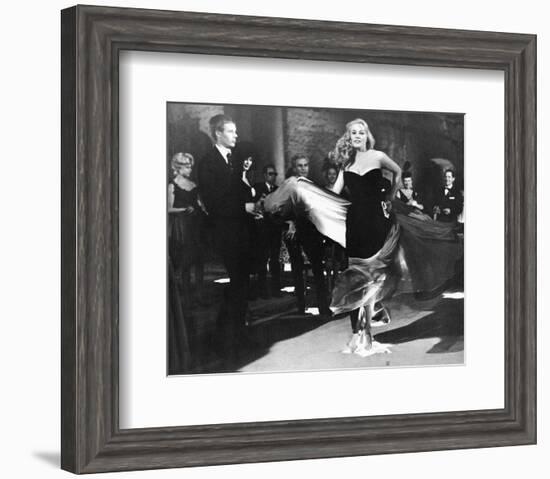 Anita Ekberg - La dolce vita-null-Framed Photo