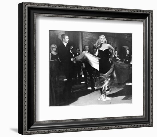 Anita Ekberg - La dolce vita-null-Framed Photo