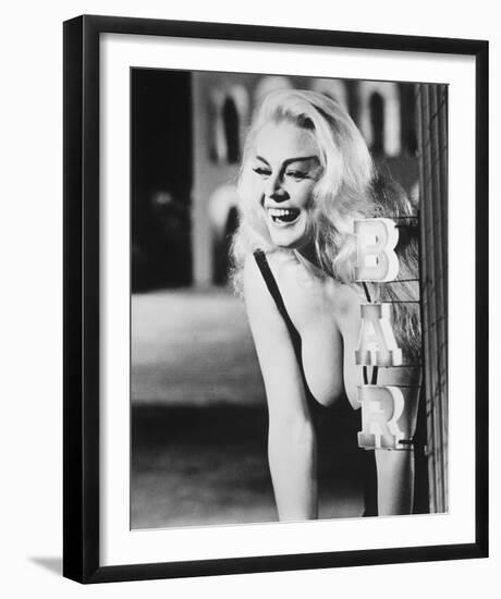 Anita Ekberg - La Dolce vita-null-Framed Photo