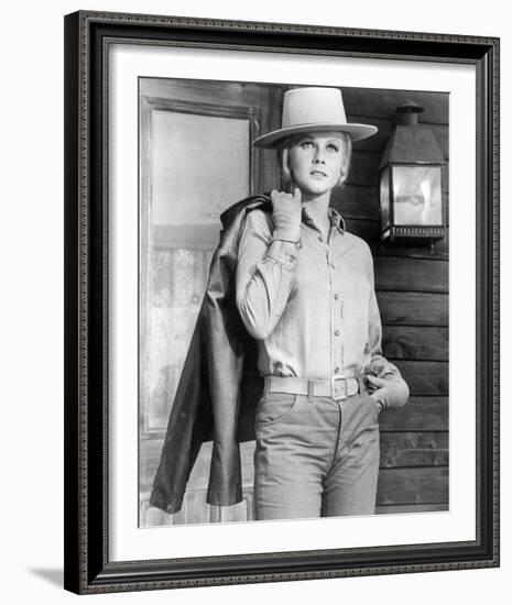 Ann-Margret - The Train Robbers-null-Framed Photo