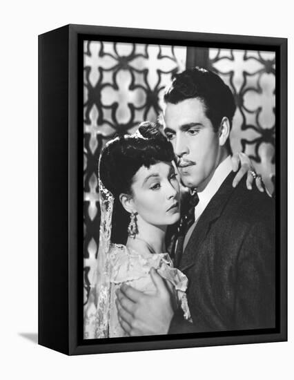 ANNA KARENINA, 1948 directed by JULIEN DUVIVIER Vivien Leigh and Kieron Moore (b/w photo)-null-Framed Stretched Canvas