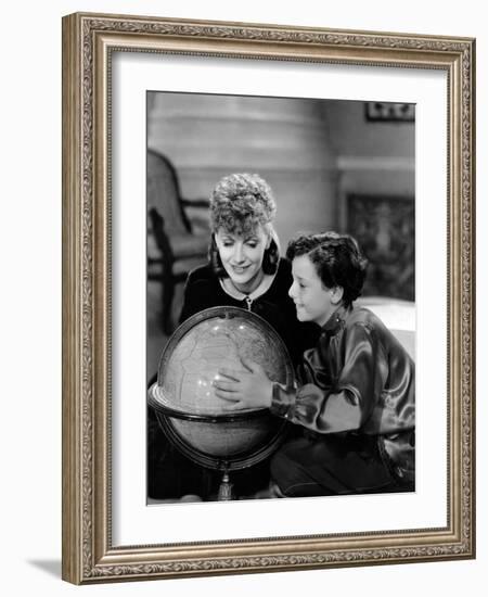 Anna Karenina by Clarence Brown, based on a novel by Leo Tolstoi, with Greta Garbo, Freddie Barthol-null-Framed Photo