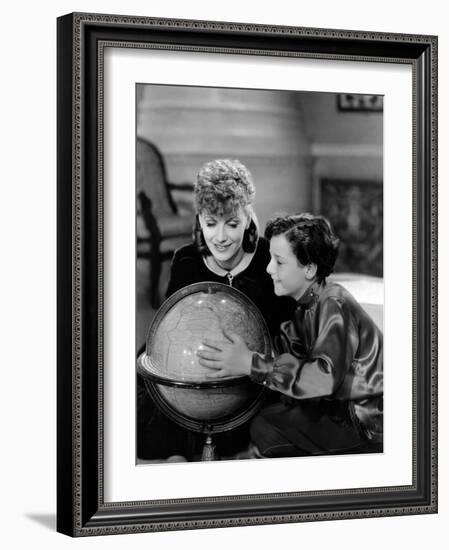 Anna Karenina by Clarence Brown, based on a novel by Leo Tolstoi, with Greta Garbo, Freddie Barthol-null-Framed Photo