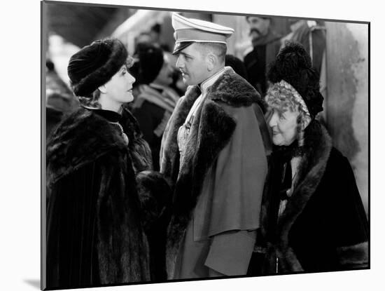 Anna Karenina by Clarence Brown, based on a novel by Leo Tolstoi, with Greta Garbo, Fredric March, -null-Mounted Photo