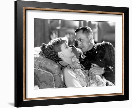 Anna Karenina by Clarence Brown, based on a novel by Leo Tolstoi, with Greta Garbo, Fredric March, -null-Framed Photo