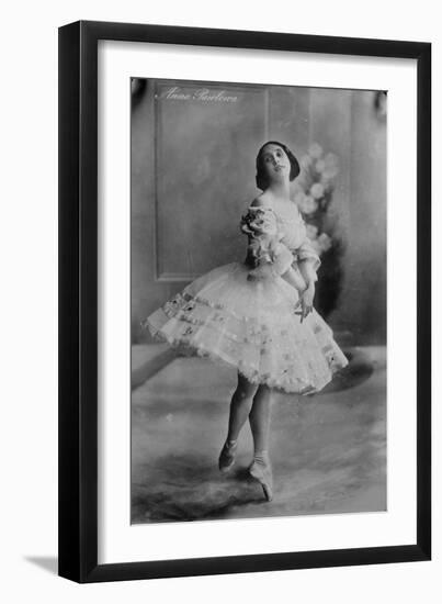 Anna Pavlova, Russian Ballerina, 1910S-null-Framed Giclee Print