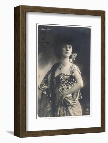 Anna Pavlova Russian Ballet Dancer in an Ornate Costume in 1910-null-Framed Photographic Print