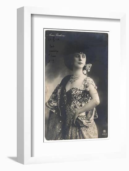 Anna Pavlova Russian Ballet Dancer in an Ornate Costume in 1910-null-Framed Photographic Print